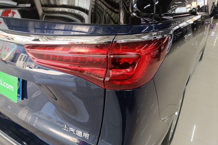 Used Buick GL8 2022 Avenir Avia Four-Seat Prestige Edition Right Rear Taillight