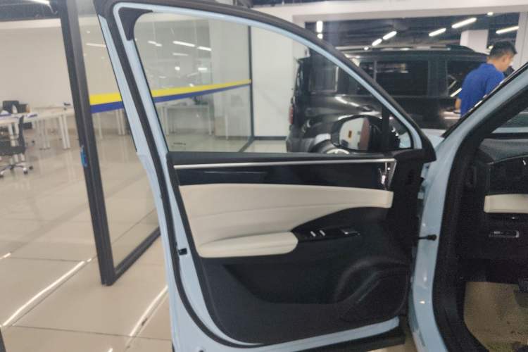 Used Geely Galaxy L7 2023 1.5T 115 km Starship Left Front Door Interior