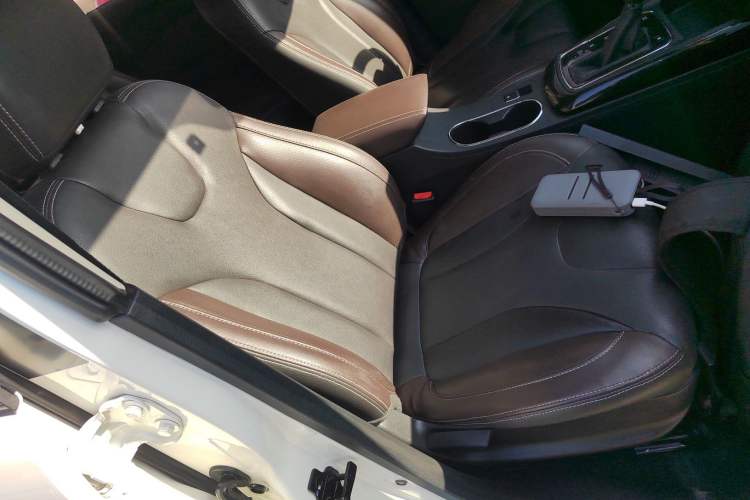 Used Dongfeng Fengon 370 2018 S370 1.5L CVT Luxury 7-Seater