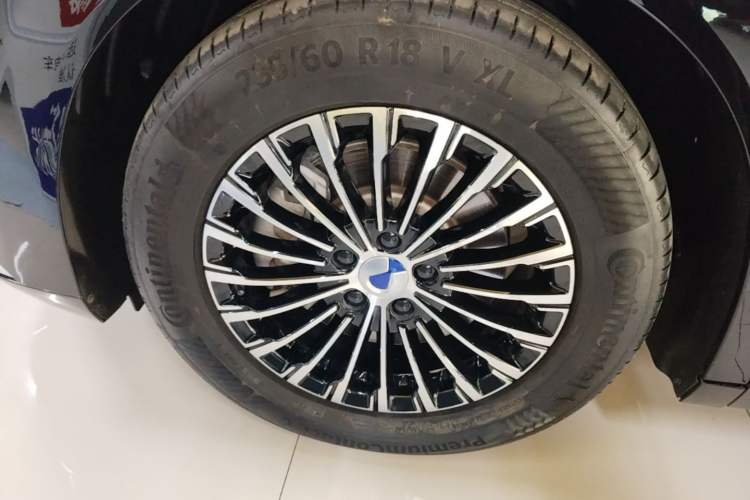 Used Denza D9 2024 DM-i 1050 Luxury Model