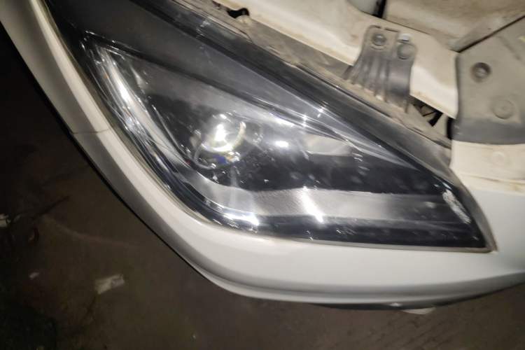 Used CHANGAN CS35 2017 1.6L Automatic Luxury Model Right Front Headlight