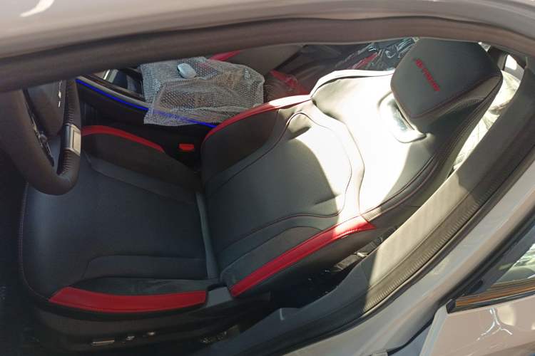 Used JETOUR Dashing i-DM 2023 1.5T DHT Lightning 02
