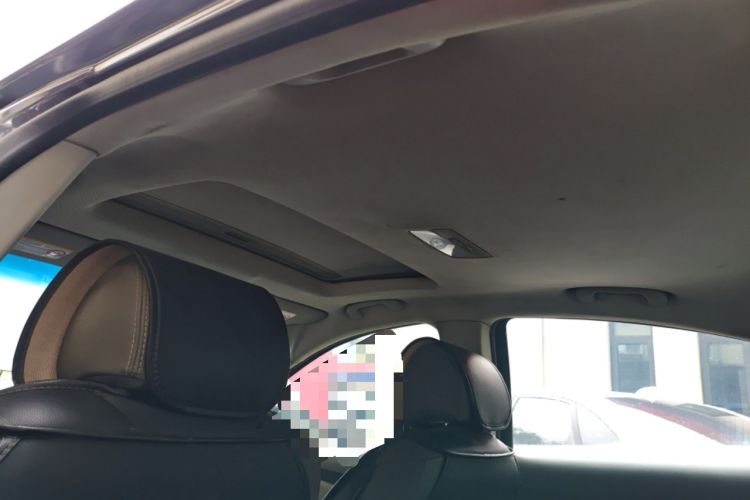 Used Chevrolet Cruze 2011 1.6L SE MT Transformers Edition Headliner