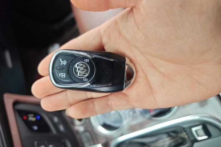 Used Buick Envision 2017 20T Two-Wheel Drive Luxury Model
