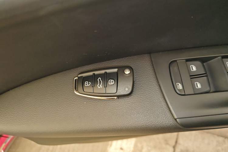 Used Audi Q3 2016 30 TFSI Fashion Model
