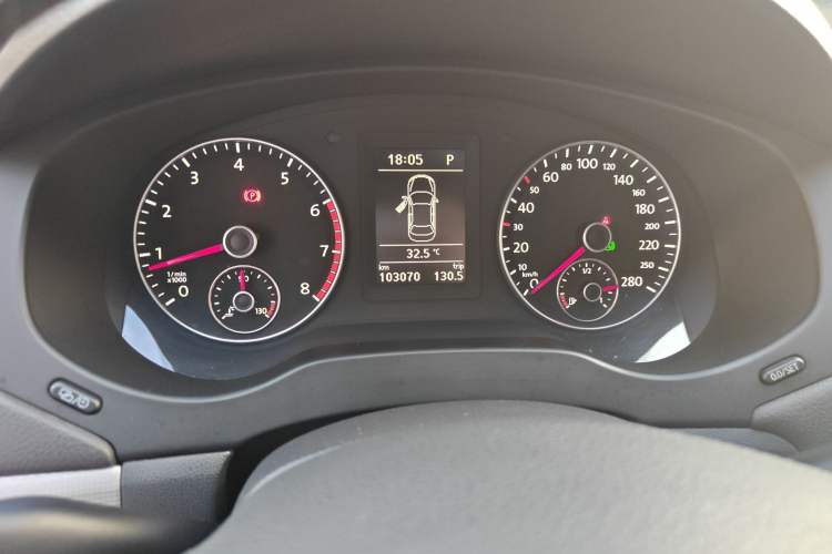 Used Volkswagen Sagitar 2014 1.4TSI Automatic Luxury Model