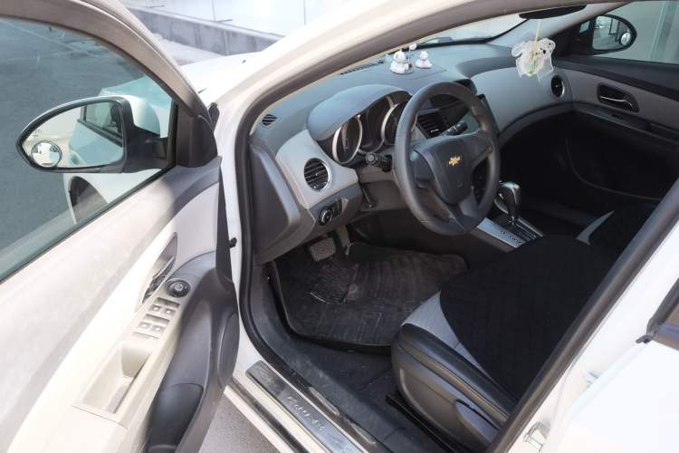 Used Chevrolet Cruze 2013 1.6L SL Grand Edition Automatic Driver Seat