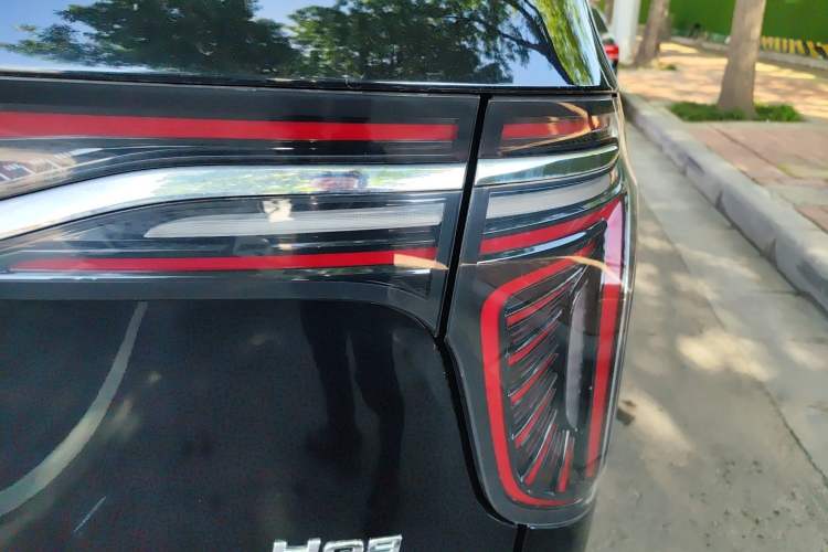 Used Hongqi HQ9 2023 2.0T Smart Connect Flagship Edition Right Rear Taillight