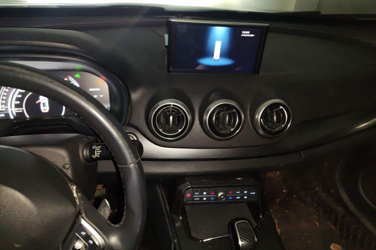 Used Wey VV7 2017 2.0T Ultra-Luxury Version
