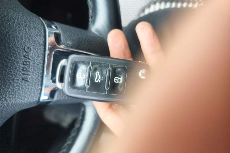 Used Volkswagen Bora 2015 Value Edition 1.6L Automatic Comfort Version