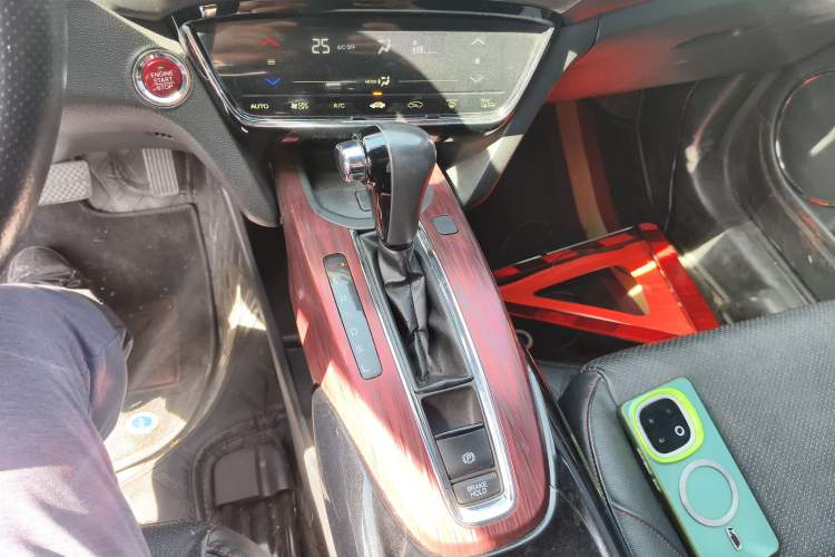 Used Honda XR-V 2015 1.8L VTi CVT Luxury Edition Gear Lever