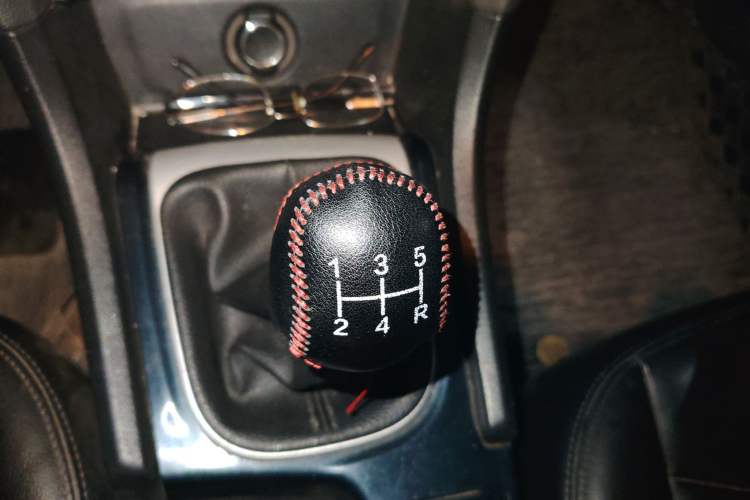 Used Citroen C4L 2014 1.8L Intelligent Drive Manual Enjoyment Model Gear Lever