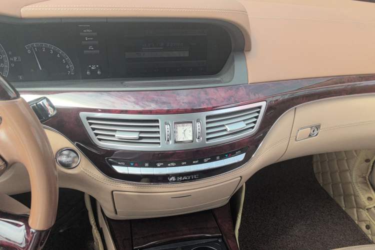 Used Mercedes-Benz S-Class 2011 S 500 L CGI 4MATIC
