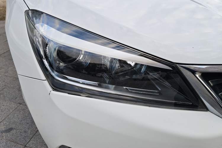 Used CHANGAN Alsvin V7 2015 1.6L Automatic Enjoyment Model China IV Standard
