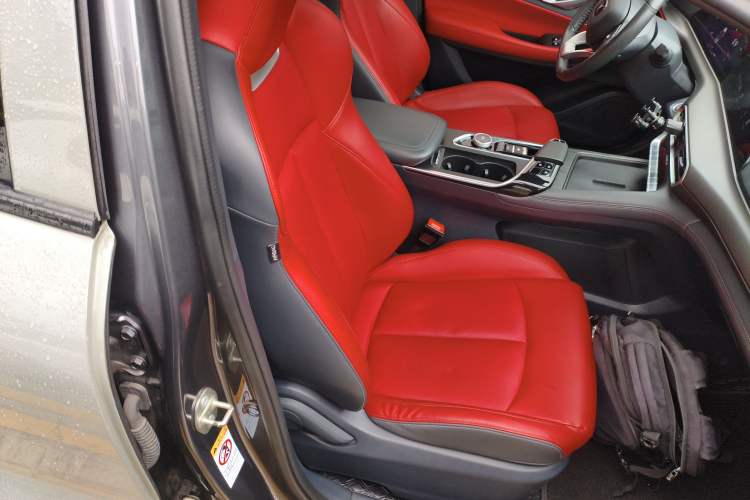 Used Changan UNI-T 2020 1.5T Prestige Version
