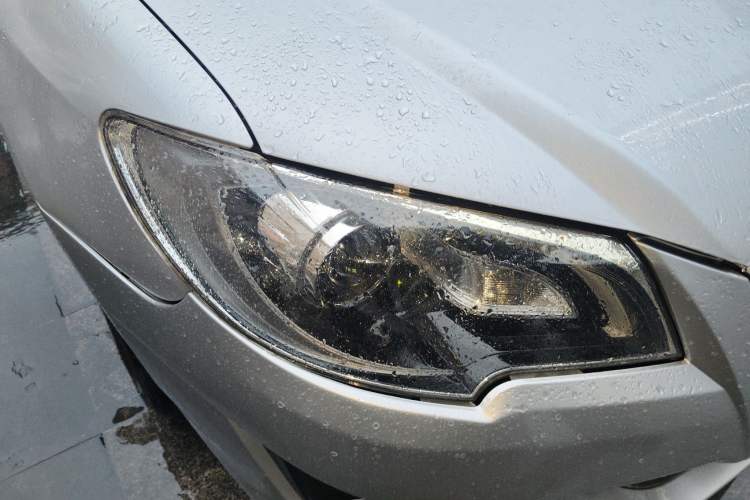 Used Toyota Corolla EX 2013 1.6L Manual Luxury Edition