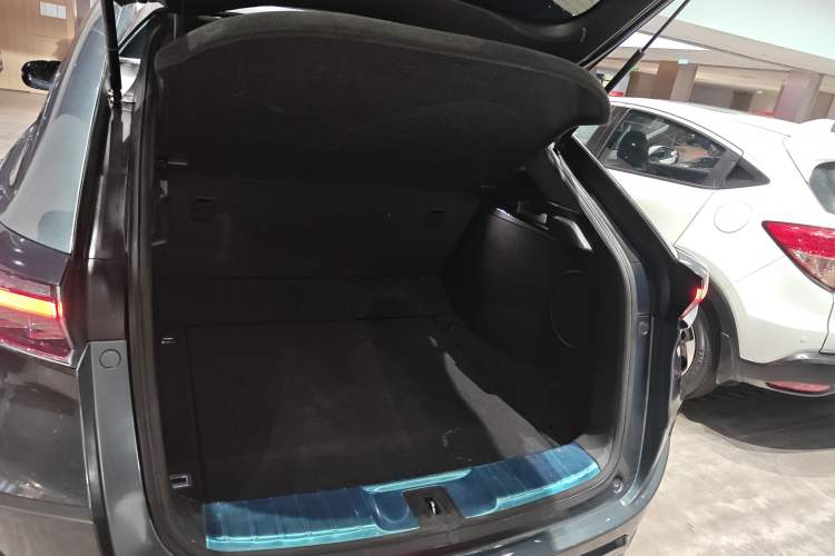 Used Honda UR-V 2020 370TURBO Two-Wheel Drive Luxury Edition
