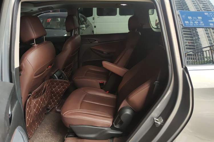 Used Buick GL6 2019 18T 6-Seater Connected Luxury Version China V Standard