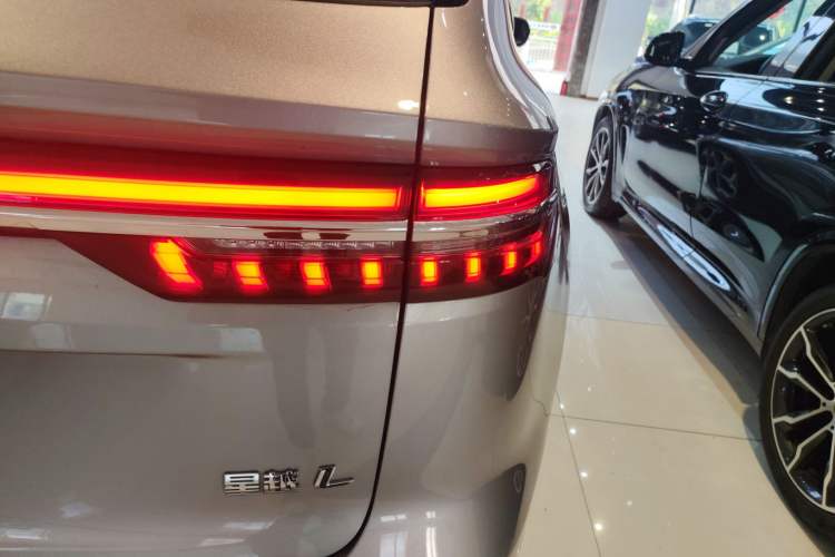 Used Geely Auto Monjaro L 2024 2.0TD High-Power Automatic Two-Wheel Drive Yunqi Version