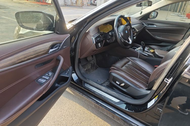 Used BMW 5 Series New Energy 2020 Mileage Upgrade Version 530Le Luxury Package Driver Seat