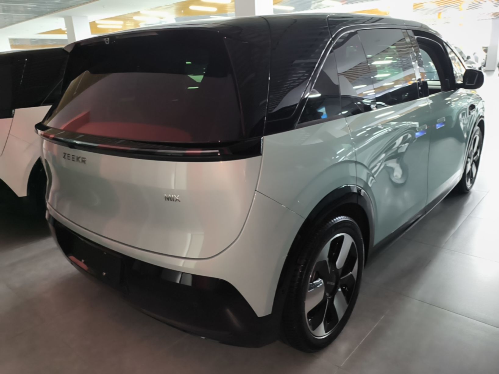 Zeekr MIX 2025 Intelligent Driving Version — снимка 6