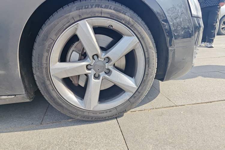 Used Audi A8 2013 A8L 45 TFSI quattro Luxury Model
