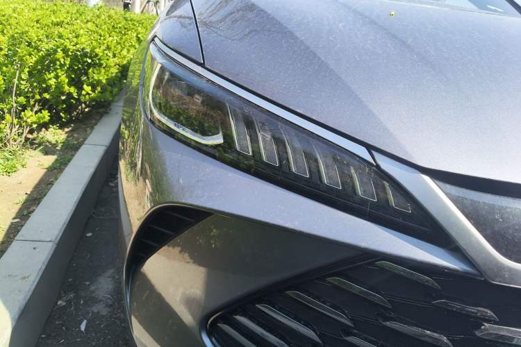 Used BYD Qin PLUS 2025 DM-i Smart Drive 55KM Leading Model