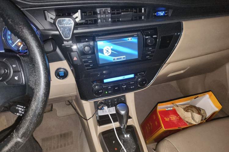 Used Toyota Corolla 2014 1.8L CVT Top-of-the-Line Version