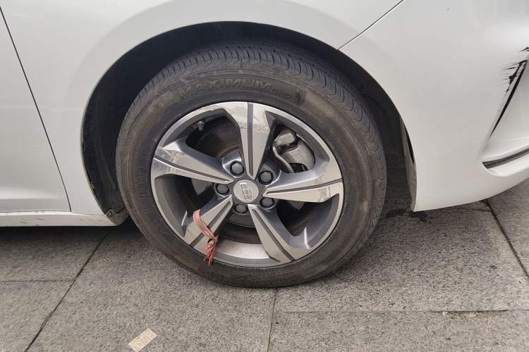 Used Geely Auto Emgrand GL 2018 1.8L Manual Elite Smart Connectivity Version Right Front Wheel Hub