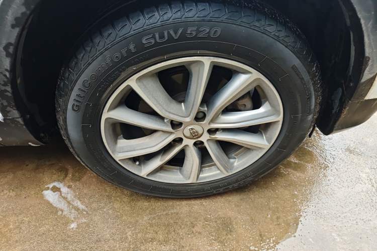 Used Geely Auto Emgrand X7 Sport 2018 1.8TD Automatic Two-Wheel Drive Smart Connect 4G Internet Edition