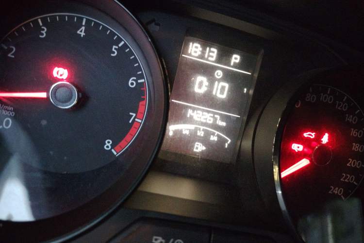 Used Volkswagen Gran Lavida 2015 1.6L Automatic Fashion Edition
