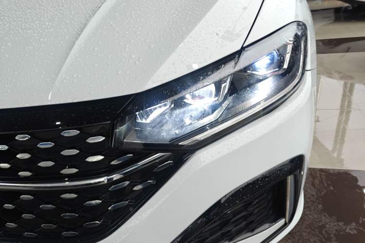 Used Volkswagen Lavida 2024 1.5L Automatic Starry Sky 5 Million Edition