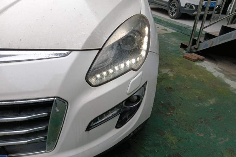 Used Luxgen Great 7 SUV 2014 2.2T Four-Wheel Drive Flagship Version
