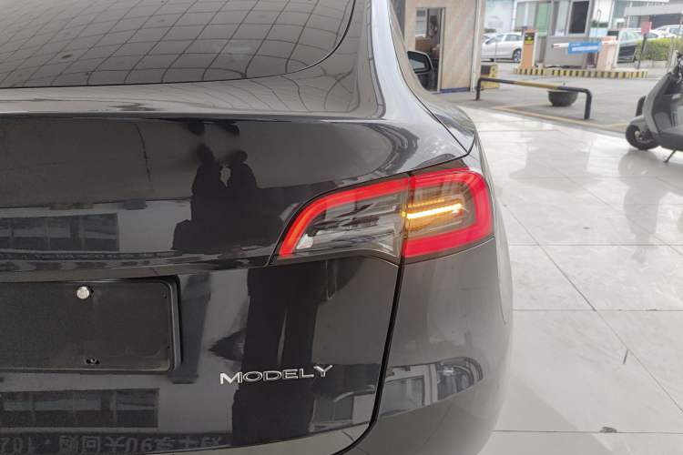 Used Tesla Model Y 2024 Rear-Wheel-Drive Version