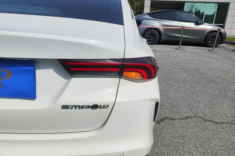 Used GAC Trumpchi EMPOW 2021 270T DCT J15 Version Exterior 3