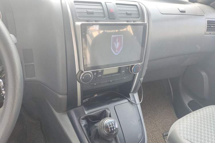 Used Jinbei Express 2017 2.0L Classic Version V19