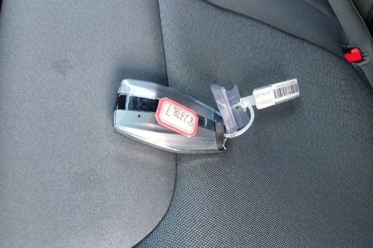 Used Farizon Super VAN 2025 Yucheng Action-Pak, Short-Axle 68kWh ZhiXin, 5-seater