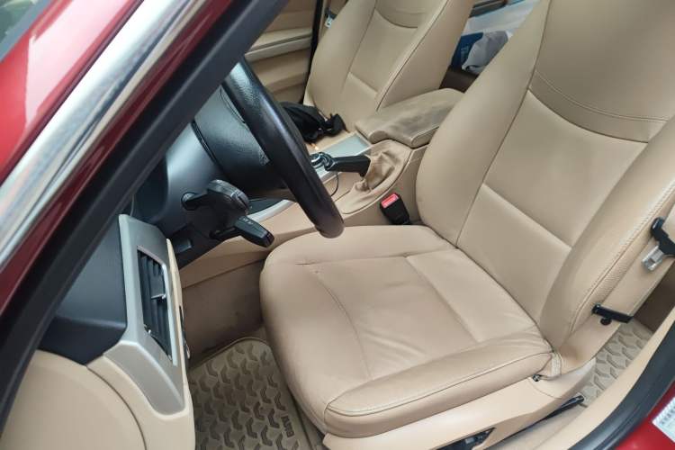 Used BMW 3 Series 2010 320i Luxury Model Left Front Seat