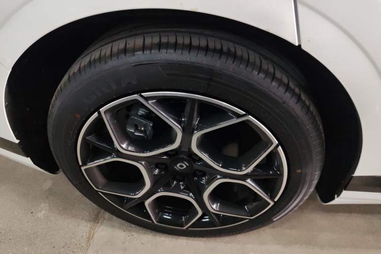 Used CHANGAN NEVO A07 2025 Blue Whale Extended-Range 230 Prestige Model
