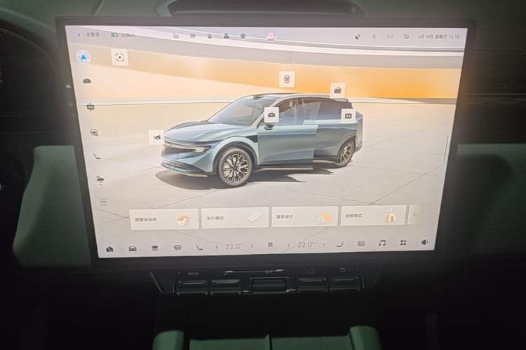 Used Zeekr 7X 2025 100 kWh Long-Range Rear-Wheel Drive with Intelligent Driving Features Audio And AC Panel