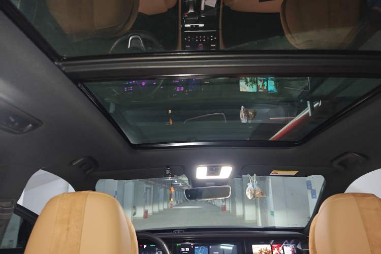 Used Li Auto ONE 2021 Extended-Range 6-Seater Version Headliner