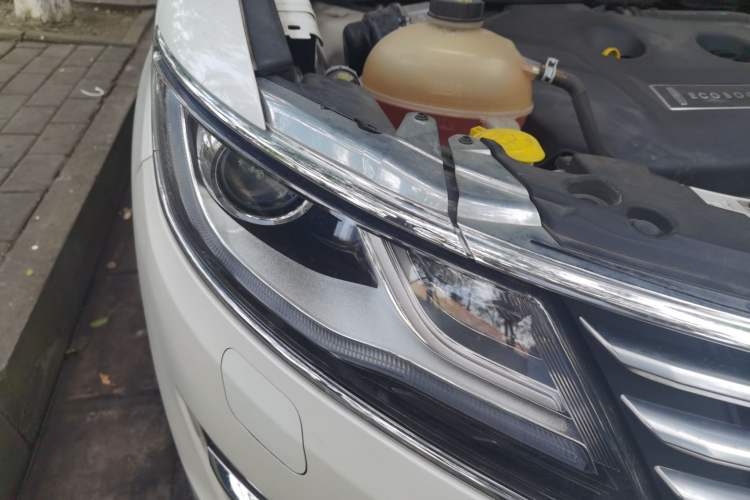 Used Lincoln MKC 2016 2.0T Two-Wheel Drive Luxury Edition

