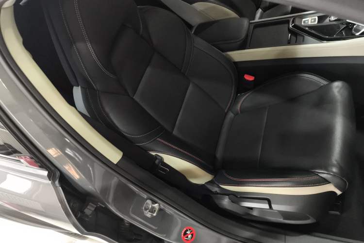 Used Lynk & Co 02 2019 1.5T DCT Two-Wheel Drive Zhaoban Version China VI Standard