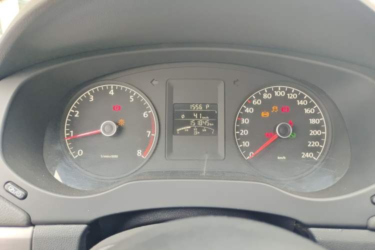 Used Volkswagen Sagitar 2012 1.6L Automatic Fashion Edition Instrument Cluster