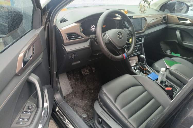 Used Volkswagen Tharu 2022 280TSI Two-Wheel-Drive Luxury Edition