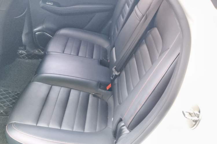 Used MG HS 2019 20T Automatic Two-Wheel Drive Trophy Super Sport Version China VI Standard Left Rear Seat