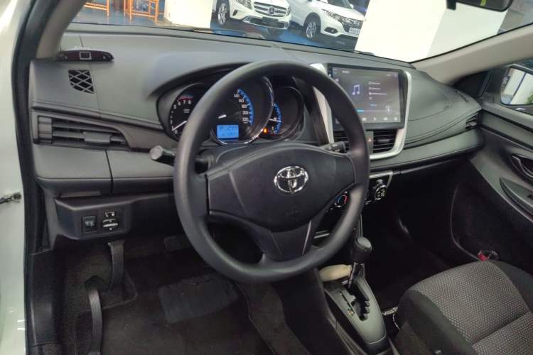 Used Toyota Vios FS 2017 1.5L CVT Fengchi Edition Center Console