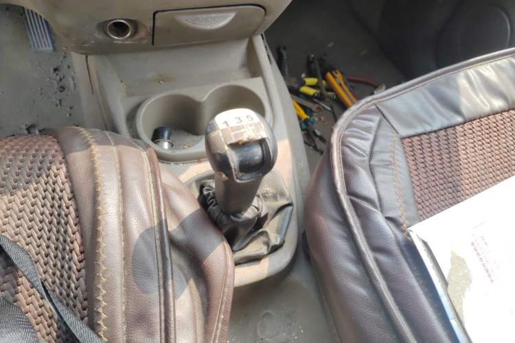 Used Wuling Hongguang 2014 1.5L Standard Version Gear Lever