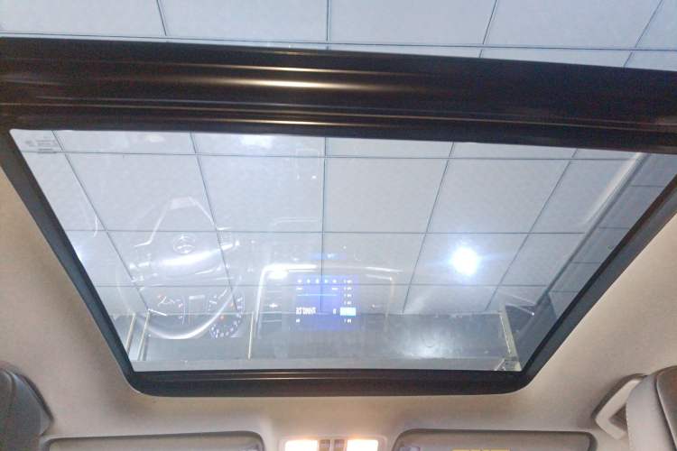 Used Toyota Highlander 2018 2.0T Four-Wheel Drive Prestige Version 7 Seats China V Emission Standard
