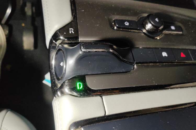 Used Nio EC6 2020 430 km Sport Version Gear Lever